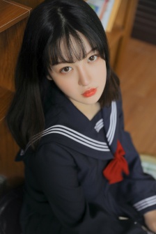 小魔女蒙娜